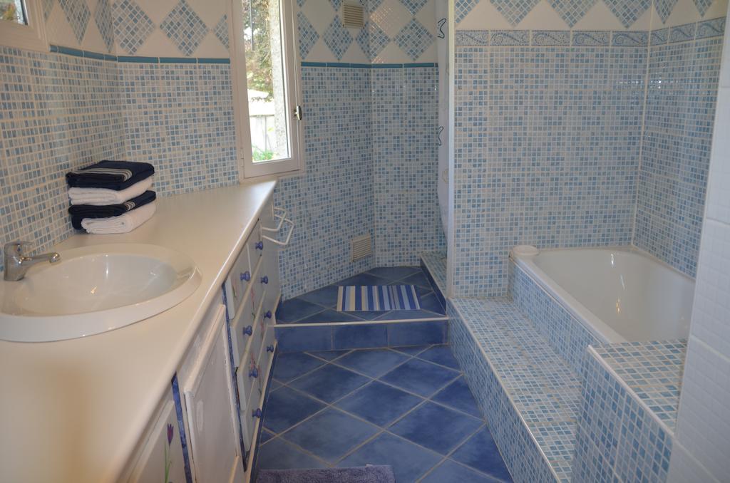 Bed and Breakfast Jardin De Marceau Blasimon Экстерьер фото